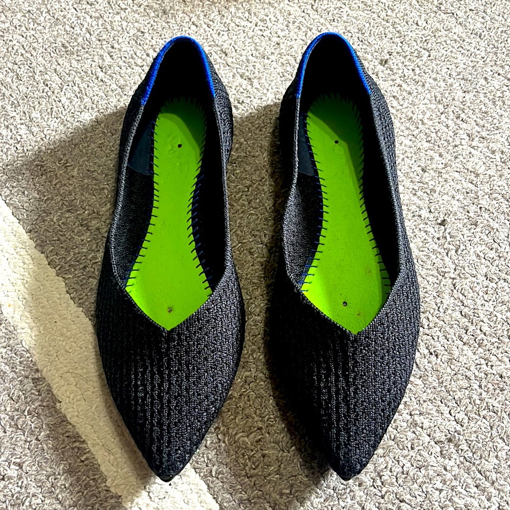 Rothy’s Black Honeycomb Points